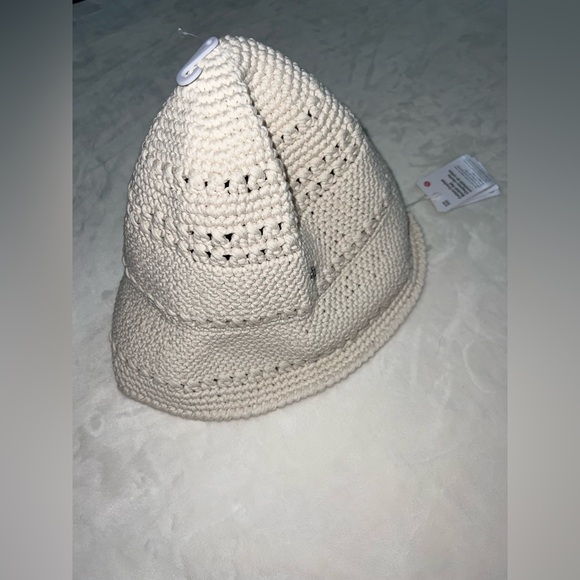 Lululemon Cotton Crochet Bucket Hat Cream White | S/M | NWT - Picture 7 of 7